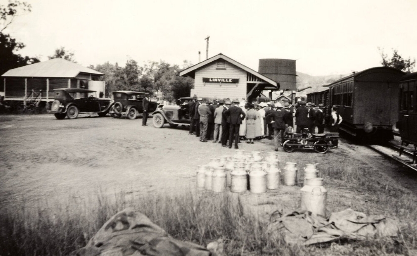 Linville Railway Station Building.jpg