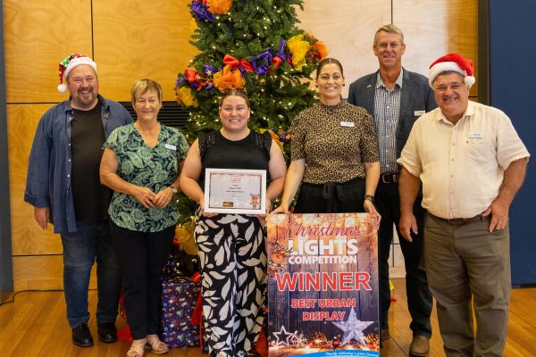 Best Urban Display winner Megan Tobler with Somerset Councillors